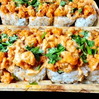 Tokyo Central - Spicy Scallop roll. Sell out quick! - International Grocery Near Me - Torrance, California Tokyo Central - Spicy Scallop roll. Sell out quick! - International Grocery Near Me - Torrance, California