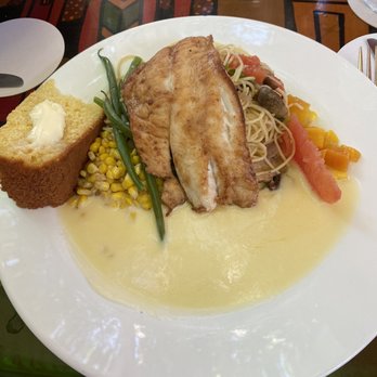 Blue Heaven - Yellowtail Snapper - Breakfast & Brunch Near Me - Key West, Florida Blue Heaven - Yellowtail Snapper - Breakfast & Brunch Near Me - Key West, Florida