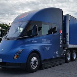 Pilot Flying J Truck Care Service Center - Tesla