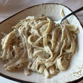 Scarpino's Classic Italian - Fettuccini Alfredo - Italian Near Me - Lutz, Florida Scarpino's Classic Italian - Fettuccini Alfredo - Italian Near Me - Lutz, Florida