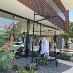 Kindred Spirits - Outside the store