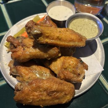 Pijja Palace - Sports Bars Near Me - Los Angeles, California