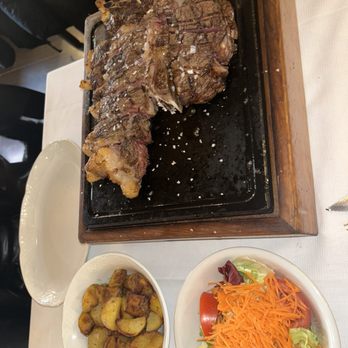 Trattoria Dalloste - Roasted potatoes with side salad - Tuscan Near Me - Florence, FI