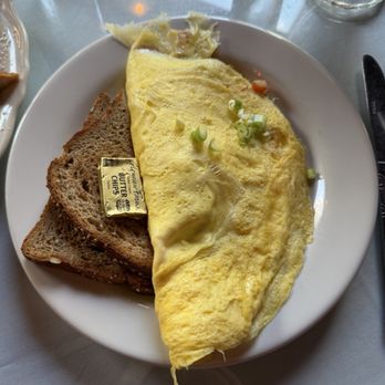 Cafe Intermezzo - Midtown - American Omelette - Cafes Near Me - Atlanta, Georgia Cafe Intermezzo - Midtown - American Omelette - Cafes Near Me - Atlanta, Georgia