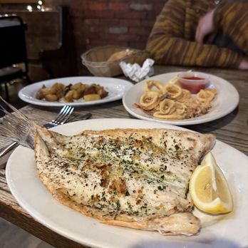 Murph's Bar - Branzino - Sports Bars Near Me - Philadelphia, Pennsylvania Murph's Bar - Branzino - Sports Bars Near Me - Philadelphia, Pennsylvania
