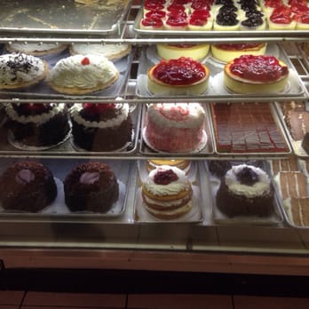 Bella Napoli - Yummy cakes! - Bakeries Near Me - Latham, New York