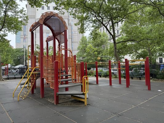 Columbus Park by null