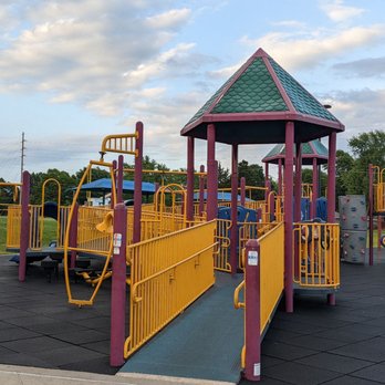 Dan Kinney Park - Playgrounds Near Me - Springfield, Missouri