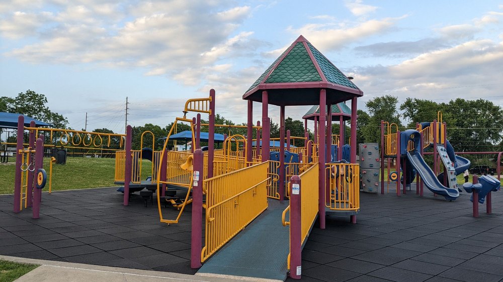 DAN KINNEY PARK Updated September 2024 2701 S Blackman Rd