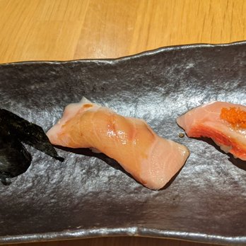 Sushi Maruyama - Uni, O-toro, Kinmedai (Golden eye snapper) - Japanese Near Me - San Mateo, California Sushi Maruyama - Uni, O-toro, Kinmedai (Golden eye snapper) - Japanese Near Me - San Mateo, California