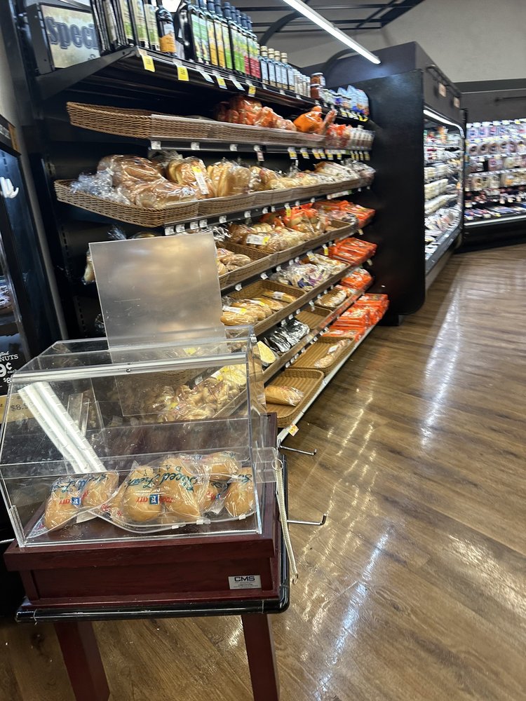 FOOD CITY Updated September 2024 46 Photos & 19 Reviews 741 Dolly