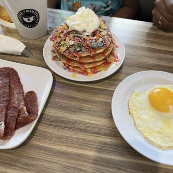 @ The Diner - Fruity pebbles pancakes - Breakfast & Brunch Near Me - Orlando, Florida @ The Diner - Fruity pebbles pancakes - Breakfast & Brunch Near Me - Orlando, Florida