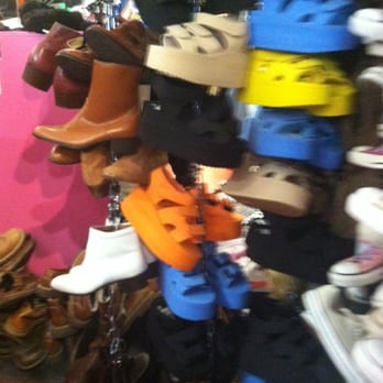 Episode - Yes. This is what they sell. - Thrift Stores Near Me - Brussels, BRU