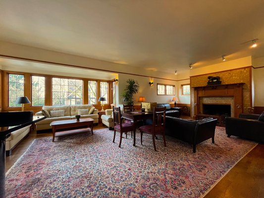 The Bacon Mansion Bed and Breakfast by null