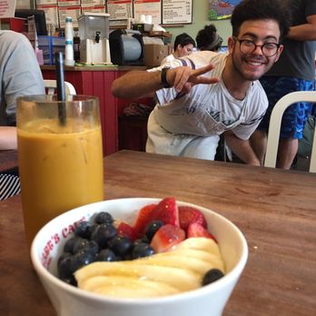 Bogart's Cafe - Iced latte and acaibowl - Breakfast & Brunch Near Me - Honolulu, Hawaii