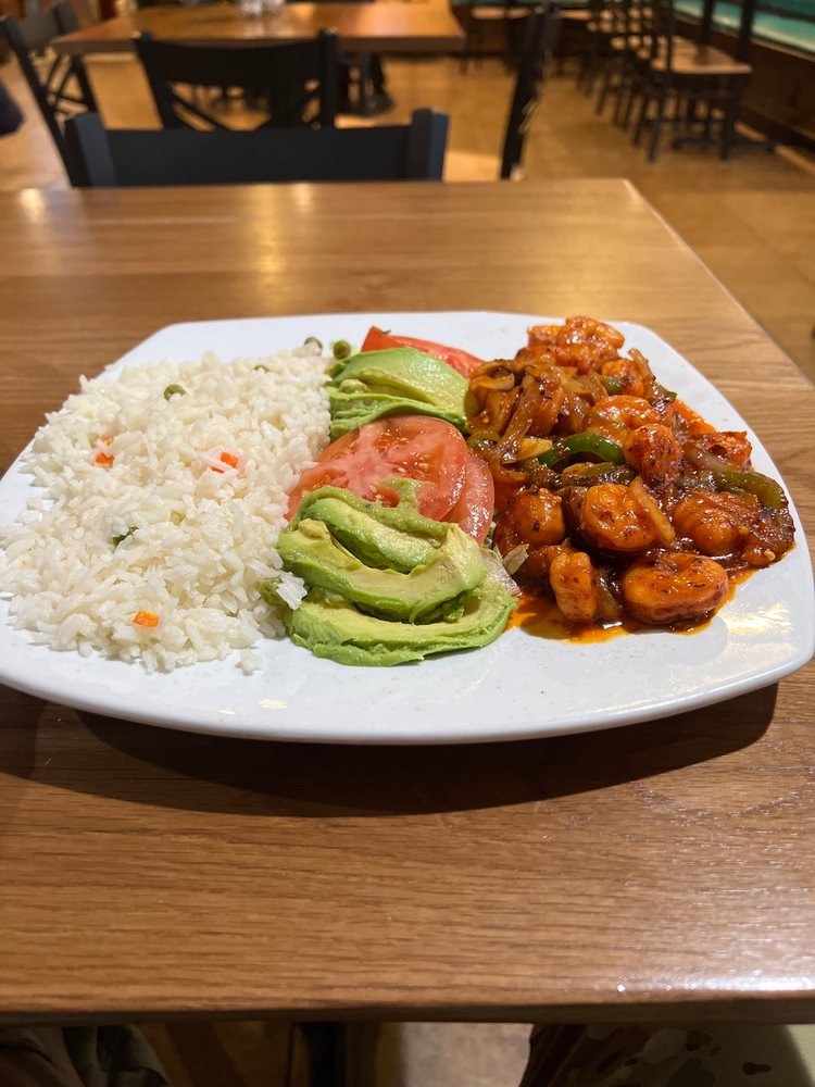 Meno's Mexican Grill