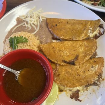 El Diablo Mexican restaurant - 3 Quesabirria plate - Mexican Near Me - Fort Collins, Colorado El Diablo Mexican restaurant - 3 Quesabirria plate - Mexican Near Me - Fort Collins, Colorado