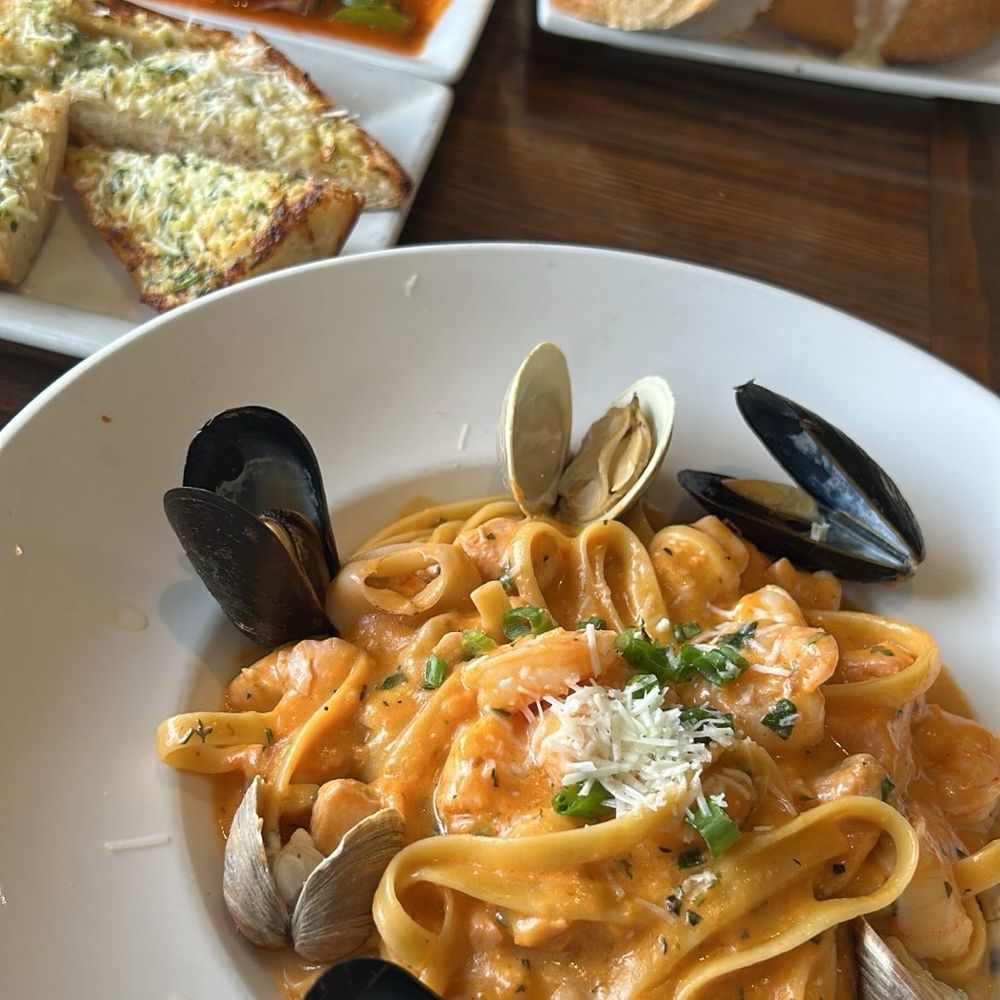 Louie Linguini's - Seafood Fettuccine - Seafood Near Me - Monterey, California Louie Linguini's - Seafood Fettuccine - Seafood Near Me - Monterey, California