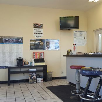 Accutech Auto Care - WAITING ROOM - Auto Repair Near Me - Pinole, California