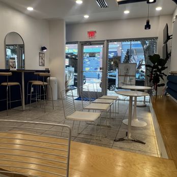 Teazzi Tea Shop - Seating area - Bubble Tea Near Me - Bethesda, Maryland Teazzi Tea Shop - Seating area - Bubble Tea Near Me - Bethesda, Maryland