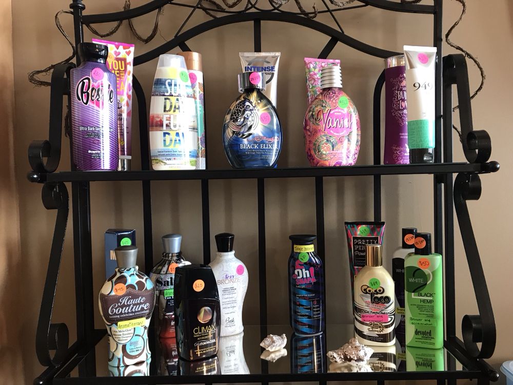 BAHAMA BAY TANNING Updated August 2024 13 Photos 2789 E State St, Salem, Ohio Tanning