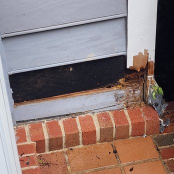 Mr. Handyman of Mooresville, Lake Norman, Concord - Rotted trim needing repair - Handyman Near Me - Statesville, North Carolina Mr. Handyman of Mooresville, Lake Norman, Concord - Rotted trim needing repair - Handyman Near Me - Statesville, North Carolina