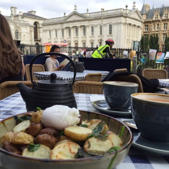 The Senate - Sauté potato breakfast and Earl Grey, with Senate House in background. - Bistros Near Me - Cambridge, CAM