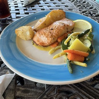 Ainsley's Cafe & Harbor Bar - New American Near Me - Liberty, Indiana