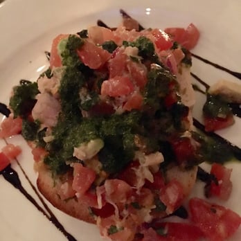 Piccolo Italian Restaurant & Bar - Bruschetta with avocado and crabmeat - Italian Near Me - Cheadle, XGM
