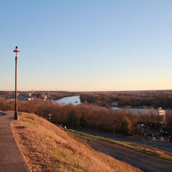 Libby Hill Park - Looking East - Parks Near Me - Richmond, Virginia