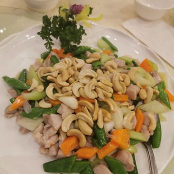 Neptune Palace Seafood Restaurant - Chicken and cashew nut.... Was supposed to be prawn and cashew nut. - Dim Sum Near Me - Surrey, British Columbia Neptune Palace Seafood Restaurant - Chicken and cashew nut.... Was supposed to be prawn and cashew nut. - Dim Sum Near Me - Surrey, British Columbia