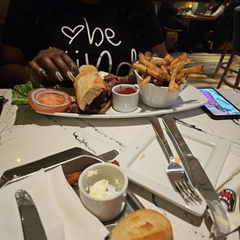 Ruth's Chris Steak House - Steak burger - Steakhouses Near Me - Long Beach, California
