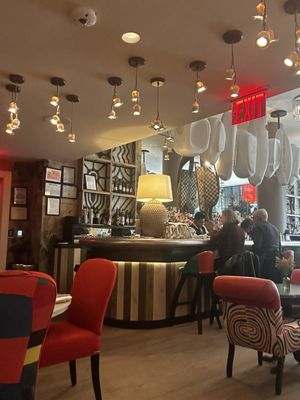 Warren Street Bar & Restaurant by null