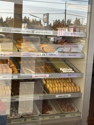Aurora Donuts & Ice Cream by null
