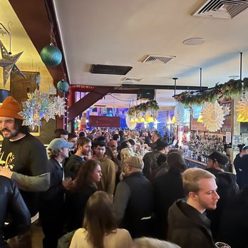 Outer Banks Brewing Station - Picture of New Year's Eve crowd - Seafood Near Me - Kill Devil Hills, North Carolina Outer Banks Brewing Station - Picture of New Year's Eve crowd - Seafood Near Me - Kill Devil Hills, North Carolina