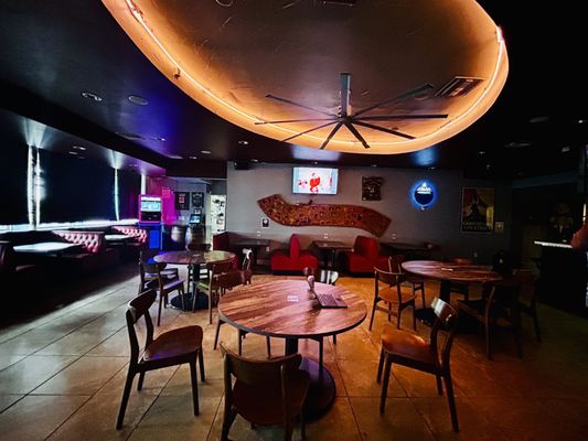 Happy's Stork Lounge and Liquor Store by null