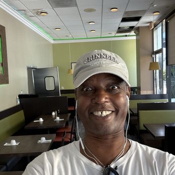 Green Apple China Bistro - VJ inside.Green Apple - Chinese Near Me - Studio City, California