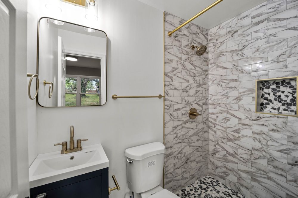 Slide of MACK Home Renovations