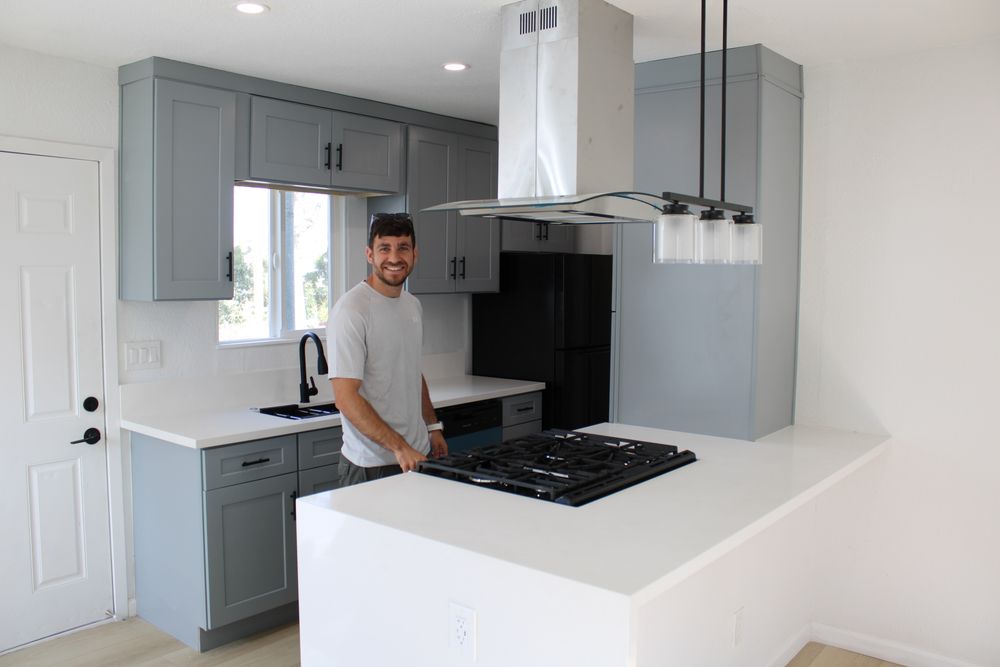 Slide of In N out Remodeling