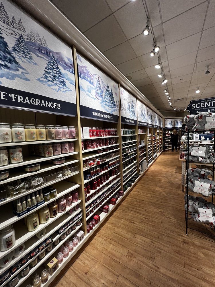 YANKEE CANDLE COMPANY Updated June 2024 24 Photos & 27 Reviews