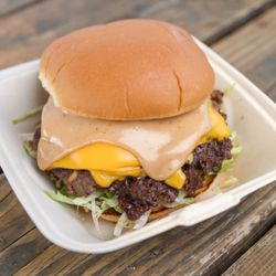 El Pollo Feo - The Nelly burger
