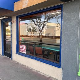 CARLITOS CRISPN CHICKEN & BAR - Updated October 2025 - 45 Photos & 57 ...