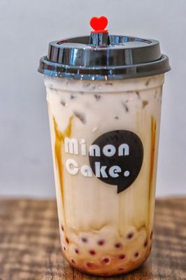 Minon Cake by null