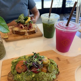 Toastique - Avocado Smash Toast Peach & Prosciutto Toast - Juice Bars & Smoothies Near Me - Los Angeles, California Toastique - Avocado Smash Toast Peach & Prosciutto Toast - Juice Bars & Smoothies Near Me - Los Angeles, California