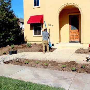 Elationscapes - Working on the front. - Landscaping Near Me - Creston, California Elationscapes - Working on the front. - Landscaping Near Me - Creston, California