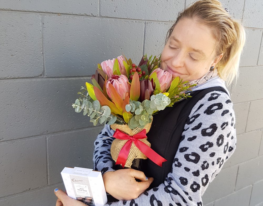 FLOWERS EVERYWHERE 11 Photos 108 Marion Rd, Brooklyn Park South