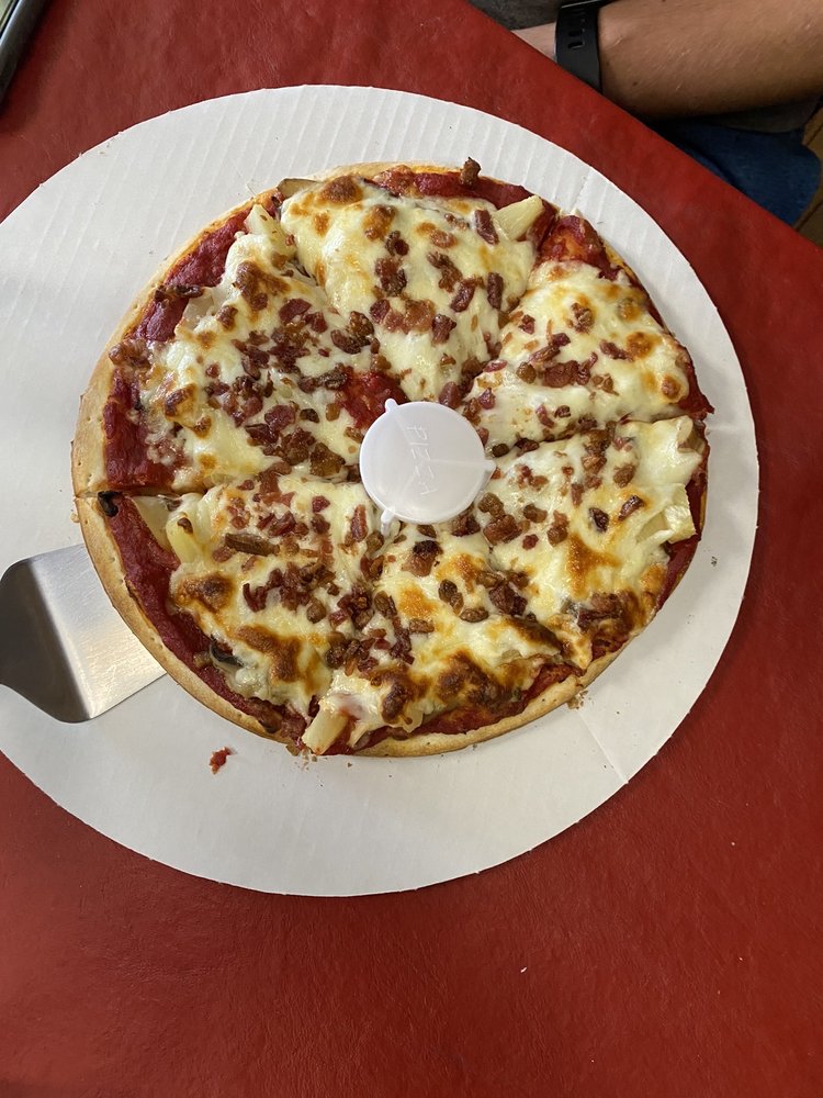 THE PIZZERIA Updated September 2024 206 E Main St, Pandora, Ohio Pizza Restaurant