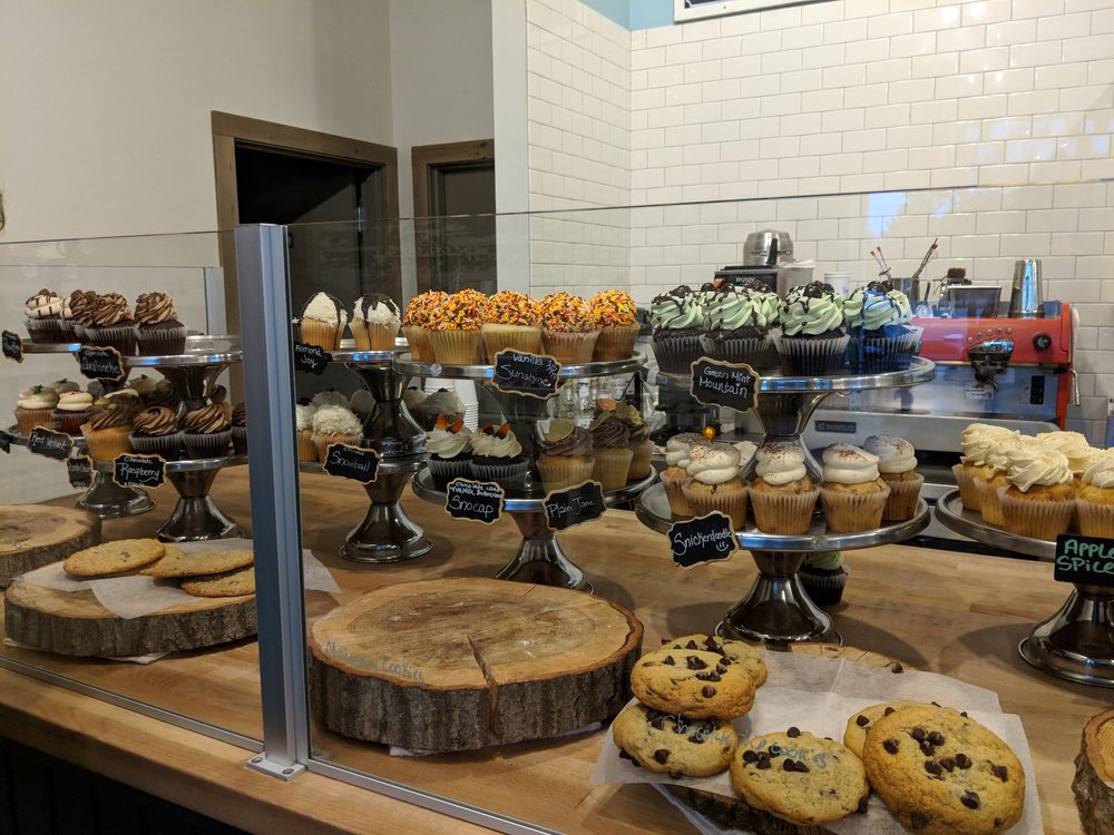 WHITE MOUNTAIN CUPCAKERY 138 Photos & 100 Reviews Bakeries 2