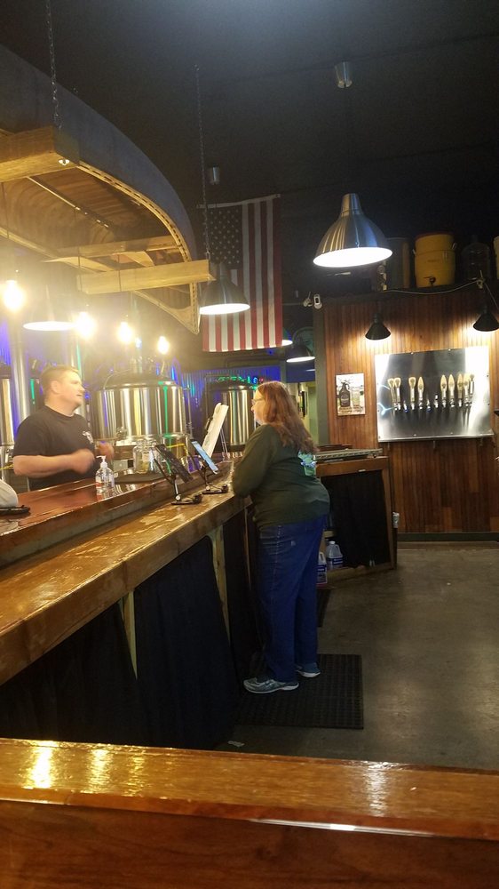 Twin Creeks Brewing Co.