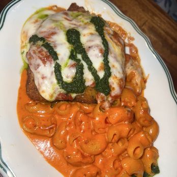 DL Macks - Spicy Rigatoni Pasta. This was REALLY good! Great noodle choice. - New American Near Me - Dallas, Texas DL Macks - Spicy Rigatoni Pasta. This was REALLY good! Great noodle choice. - New American Near Me - Dallas, Texas